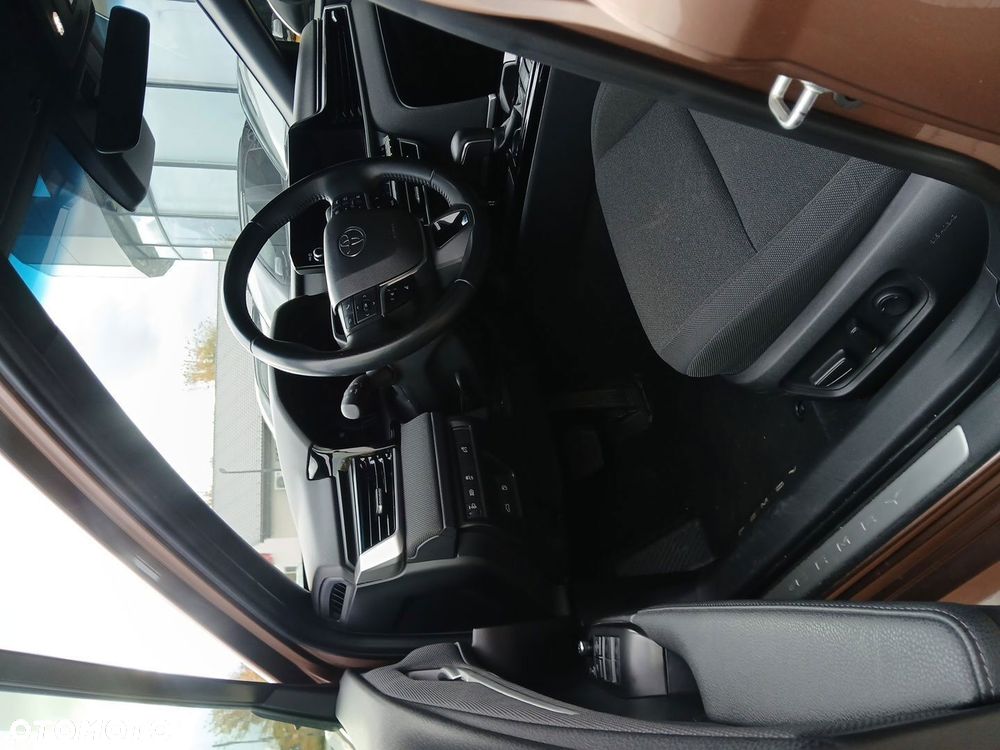 Toyota Camry - 20