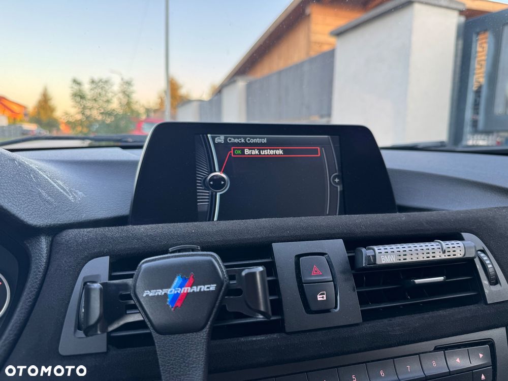 BMW Seria 3 318d Touring - 6