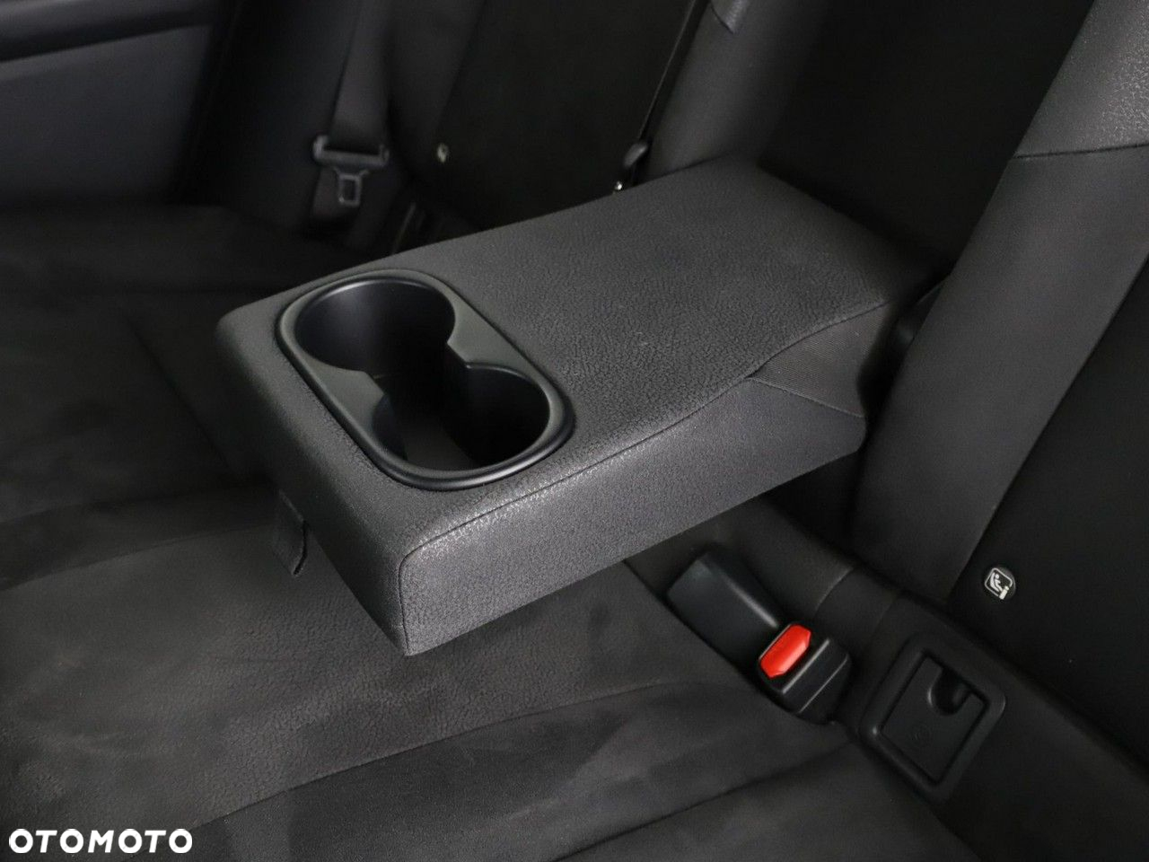 Lexus UX 200 GPF Business 2WD - 38