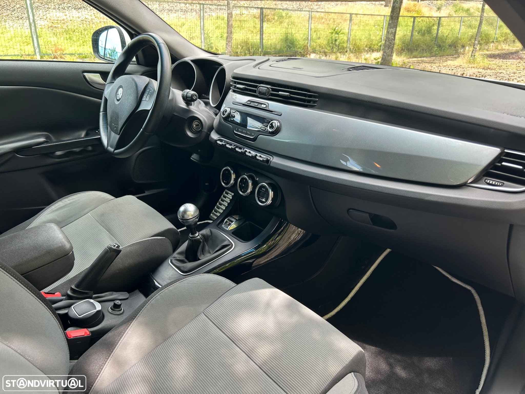 Alfa Romeo Giulietta 1.4 T Multiair Distinctive - 26