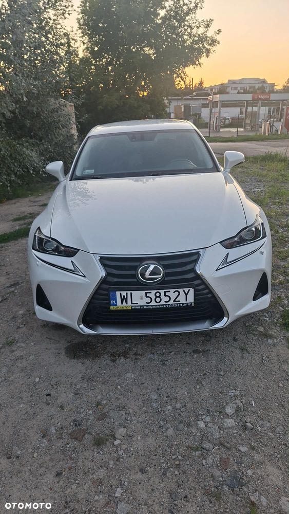 Lexus IS 200t / 300 Elegance - 3