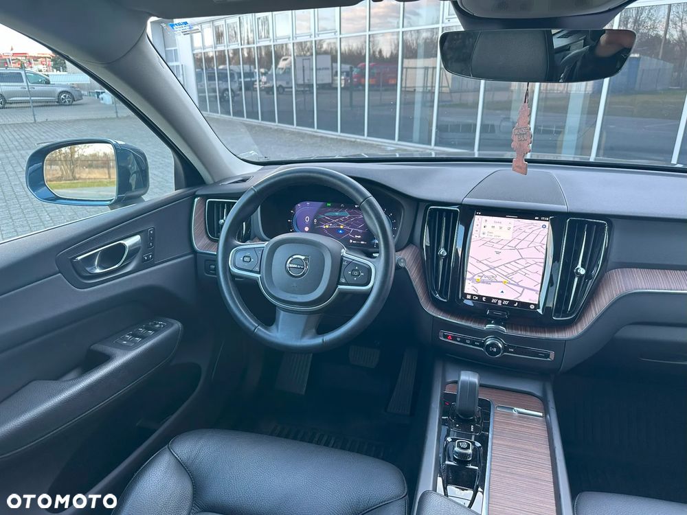 Volvo XC 60 B5 B AWD Geartronic Momentum Pro - 16
