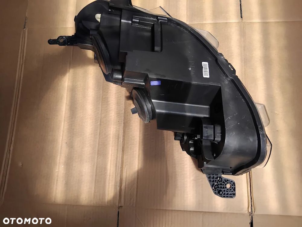 LAMPA PRZÓD TOYOTA PROACE II 16-23 9808581180 ORYGINAŁ EUROPA - 2