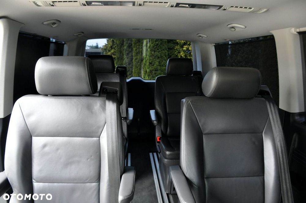 Volkswagen Multivan - 25