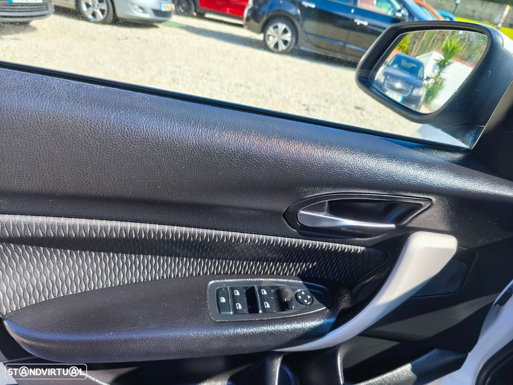 BMW 116 d EfficientDynamics - 12