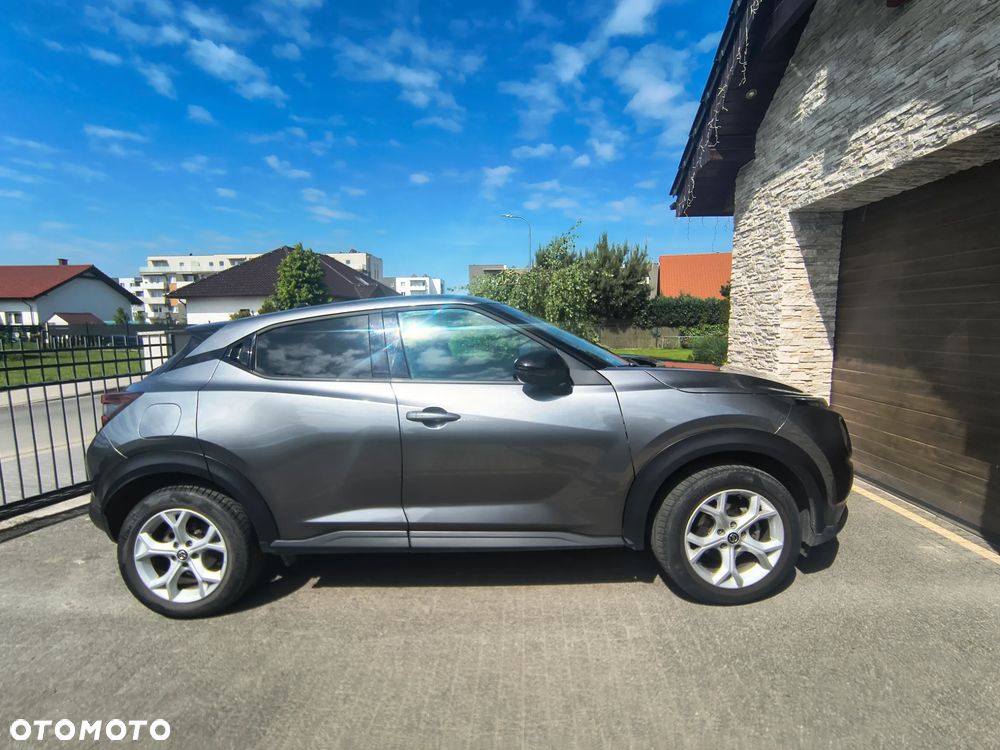 Nissan Juke 1.0 DIG-T N-Connecta DCT - 1
