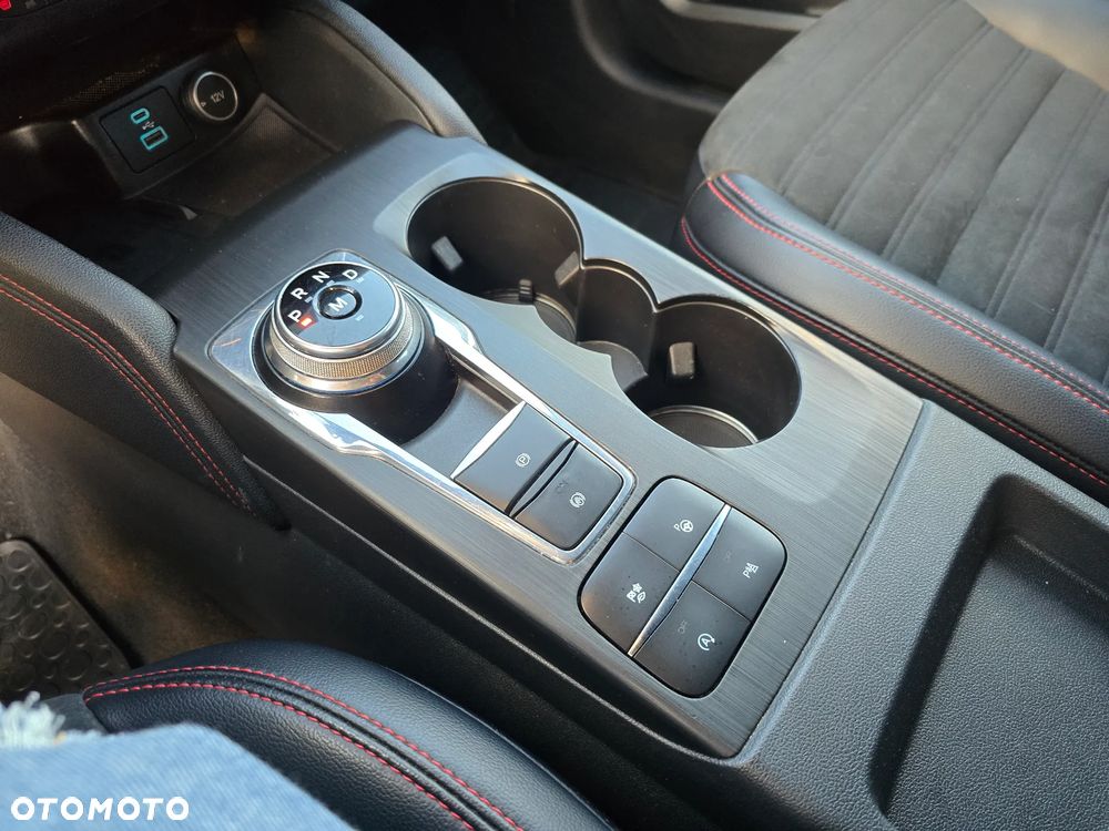 Ford Kuga 2.0 EcoBlue 4x4 ST-LINE X - 21