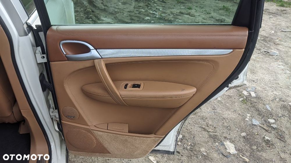 FOTELE SIEDZENIA PORSCHE CAYENNE I 7L BOCZKI DVD KOMPLET LIFT Posiadamy cały środek kompletny - 17