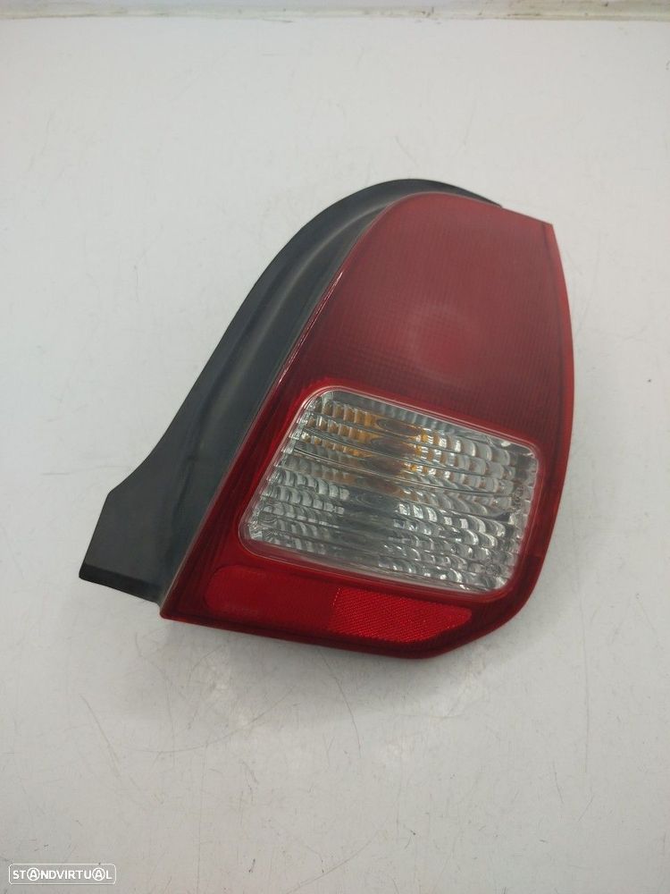 Farolim Stop Dto Mitsubishi Colt V (Cj_, Cp_)