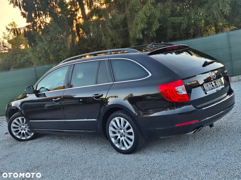 Skoda Superb 2.0 TDI DSG Elegance - 20