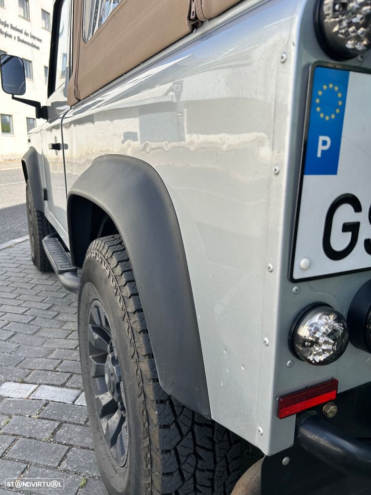 Land Rover Defender 90 2.4 CRD S - 10