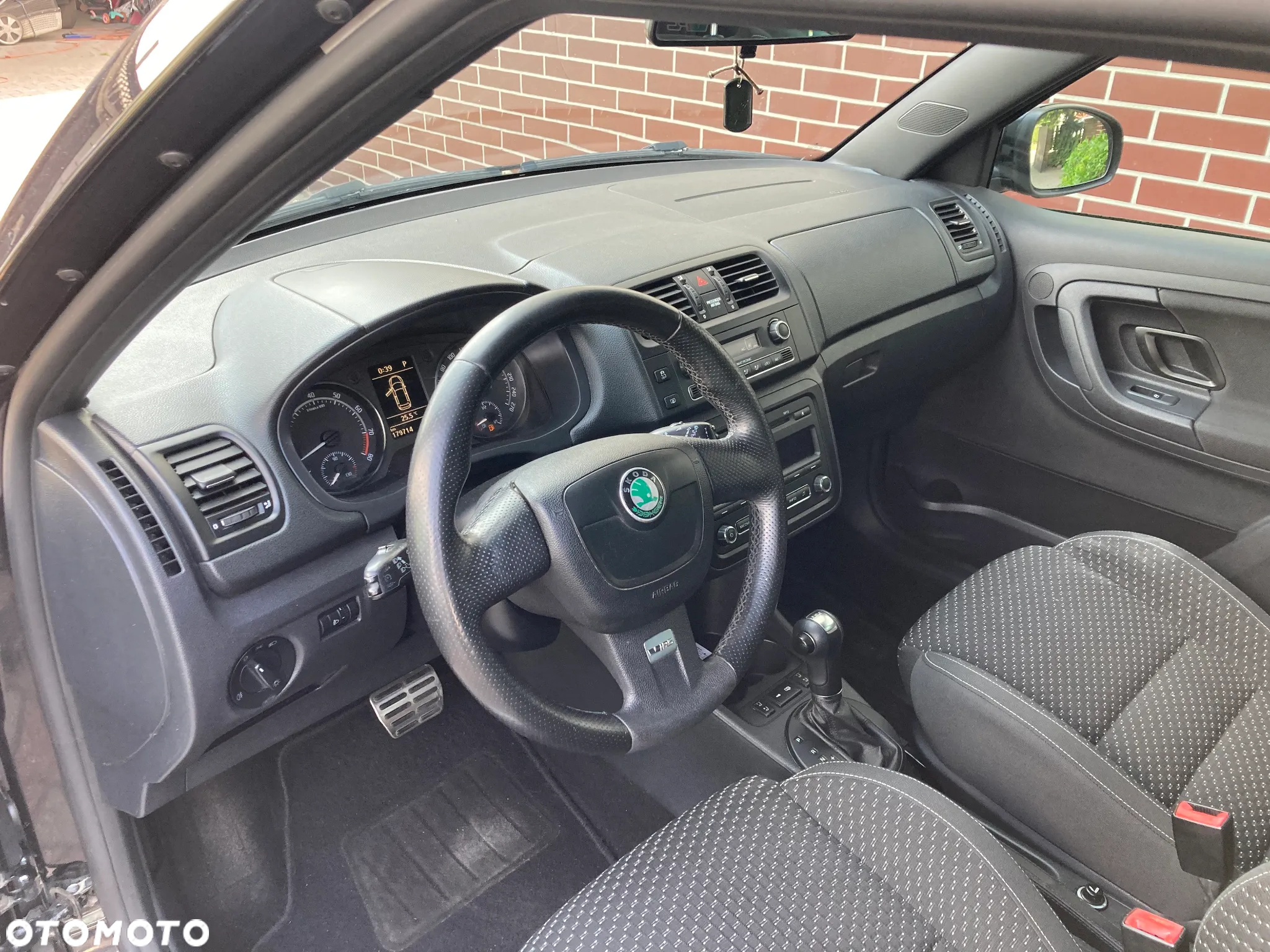 Skoda Fabia 1.4 TSI DSG RS - 10
