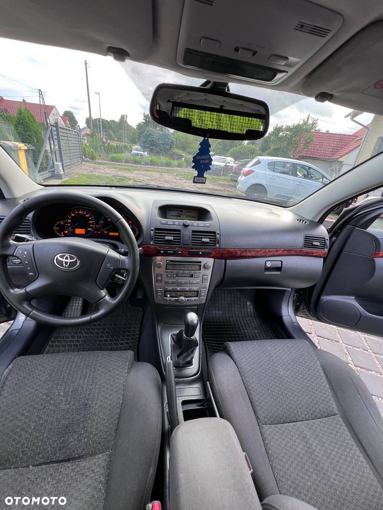 Toyota Avensis 2.0 D-4D Prestige - 11
