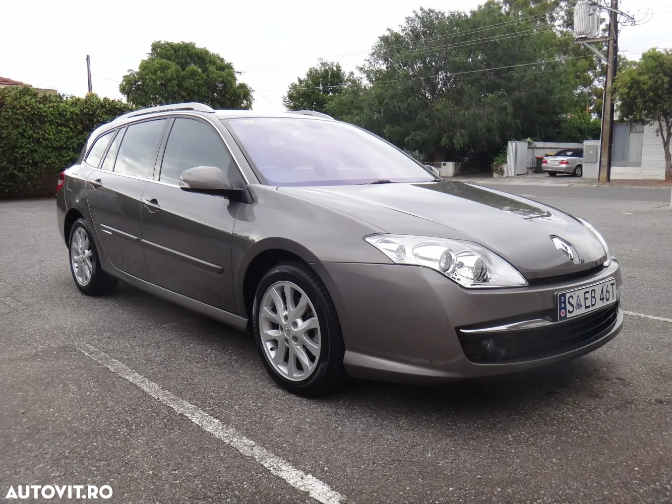 Dezmembrez Renault Laguna 3 2.0 diesel - 4