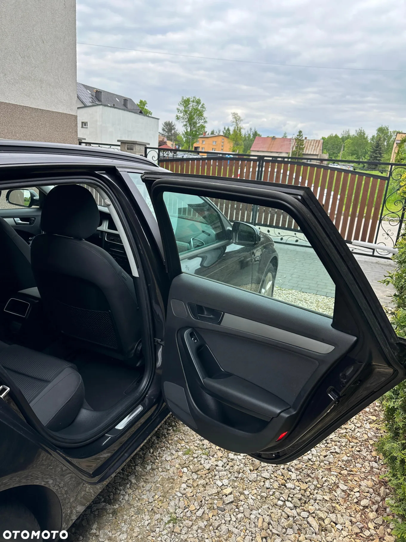 Audi A4 Avant 2.0 TDI DPF quattro Attraction - 13