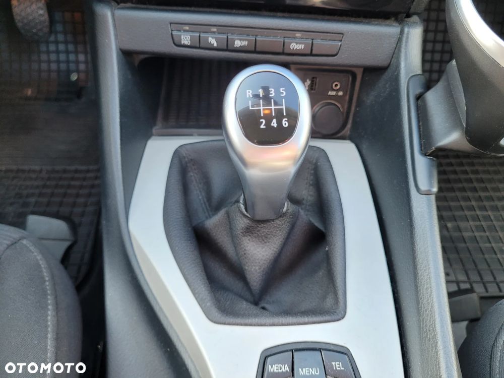 BMW X1 sDrive20d EfficientDynamics - 16