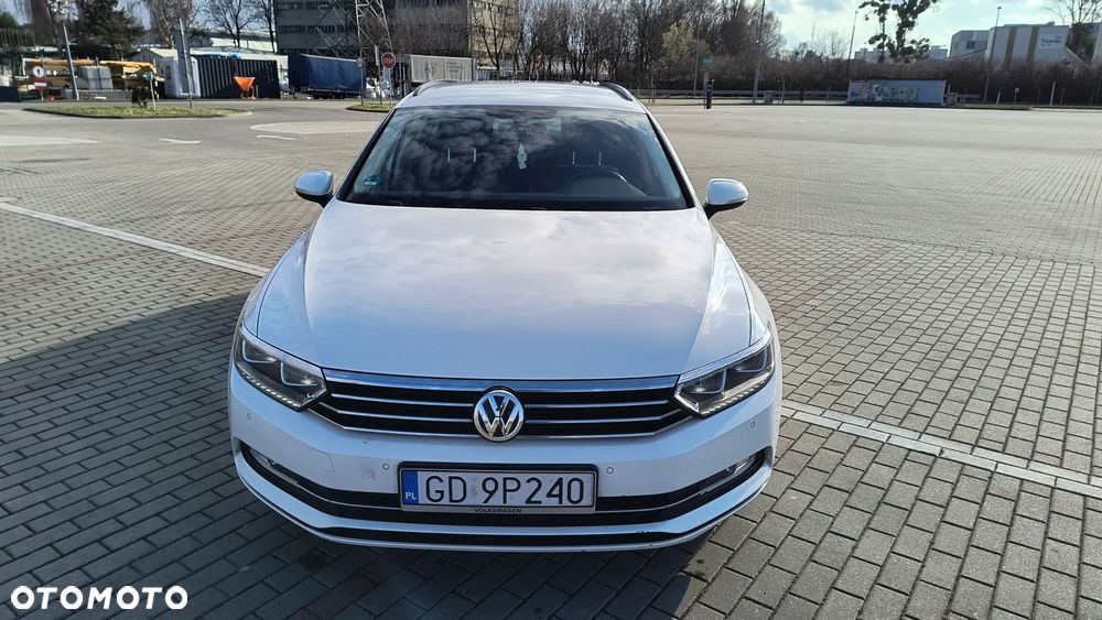 Volkswagen Passat - 9