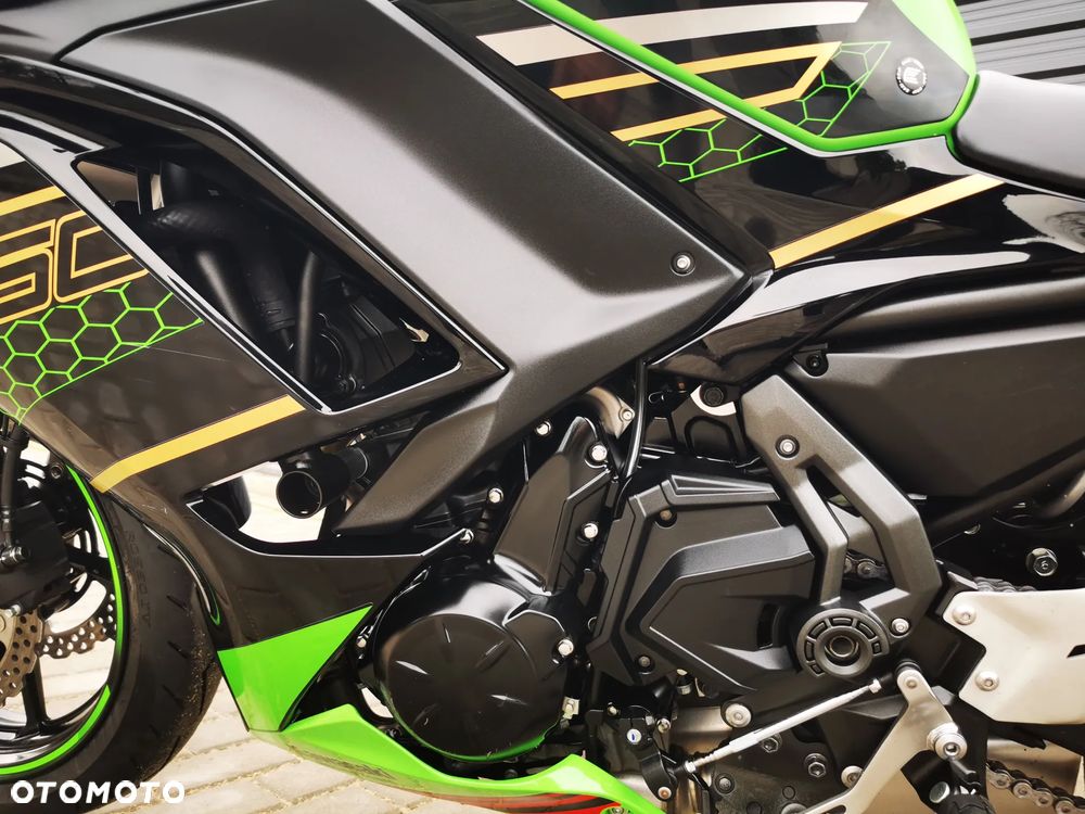 Kawasaki Ninja - 22