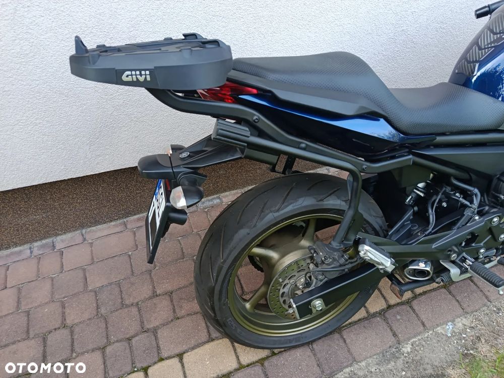 Yamaha XJ - 6