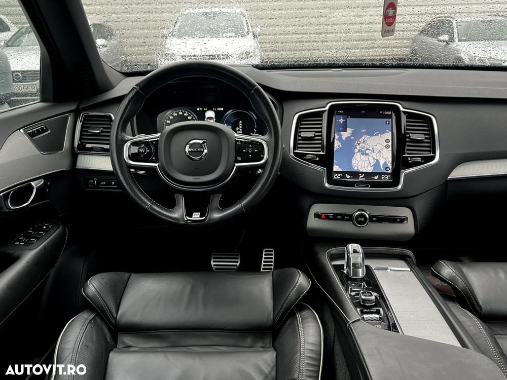 Volvo XC 90 - 9
