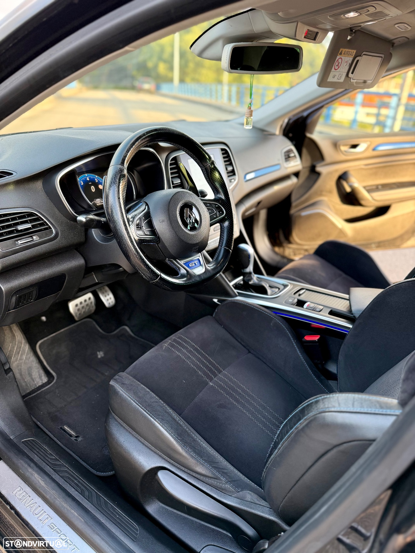 Renault Mégane 1.6 TCe GT EDC - 10