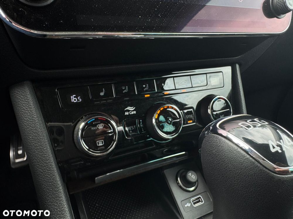 Skoda Superb 2.0 TDI SCR 4x4 Scout DSG - 16