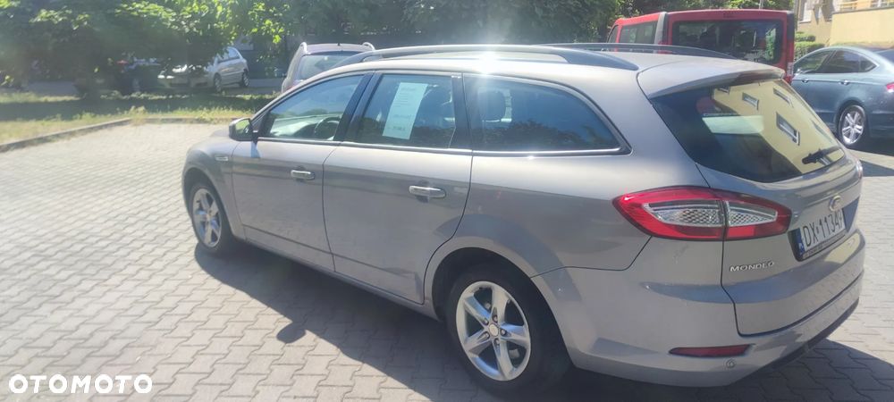 Ford Mondeo - 24