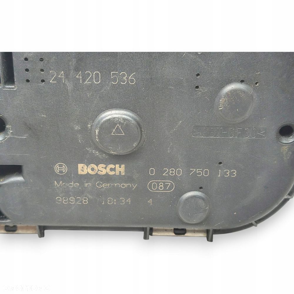 Przepustnica Audi VW Skoda 2.0 TFSI FSI 06F133062Q Bosch - 6