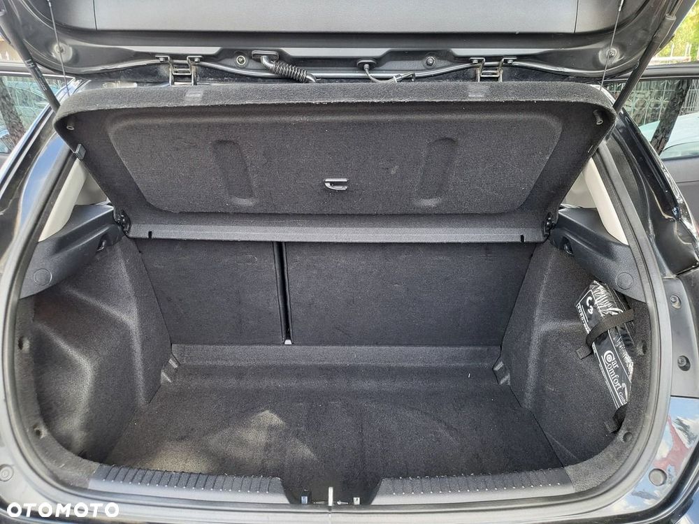 Kia Ceed - 25