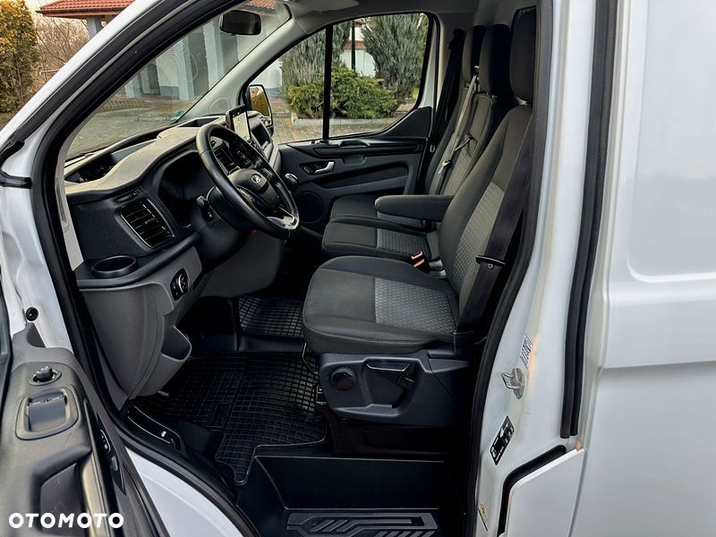 Ford Transit Custom - 12