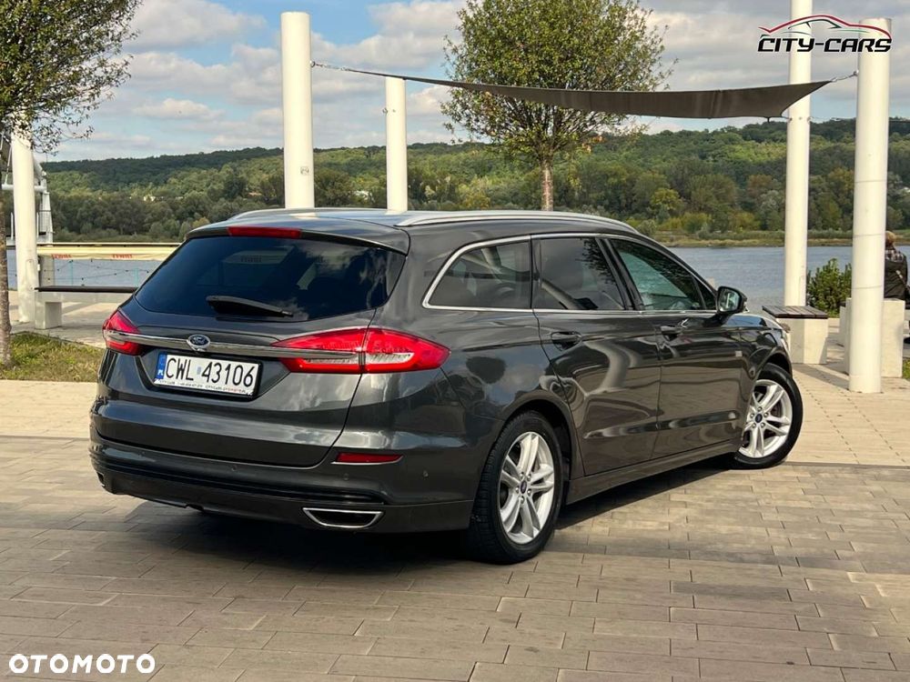 Ford Mondeo - 28