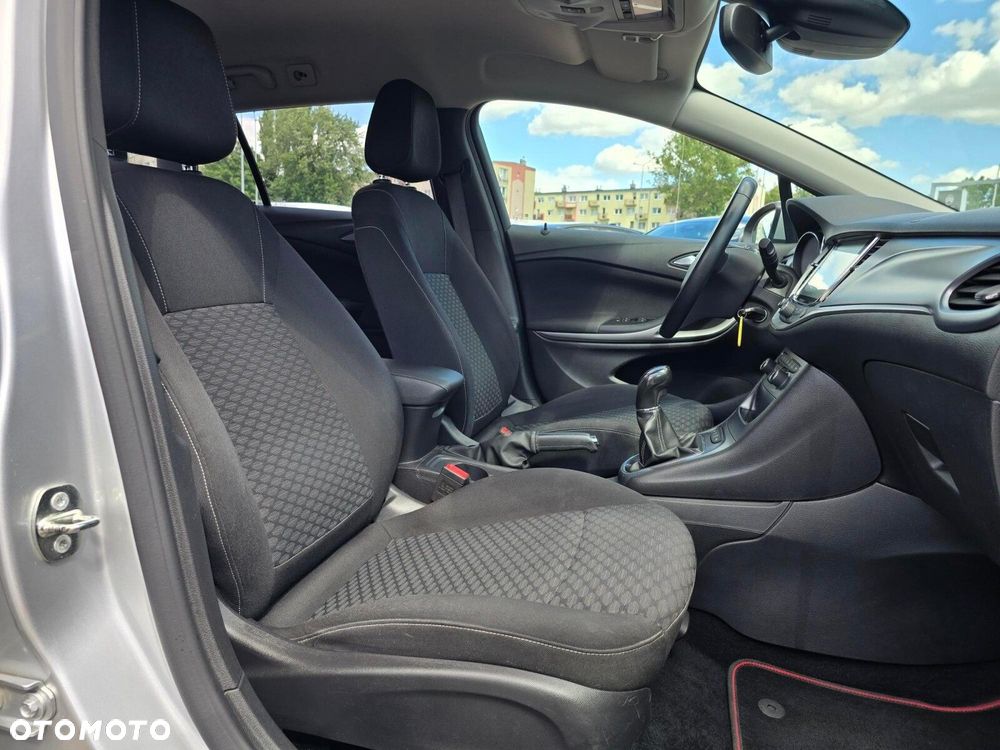 Opel Astra 1.6 CDTI Enjoy - 16