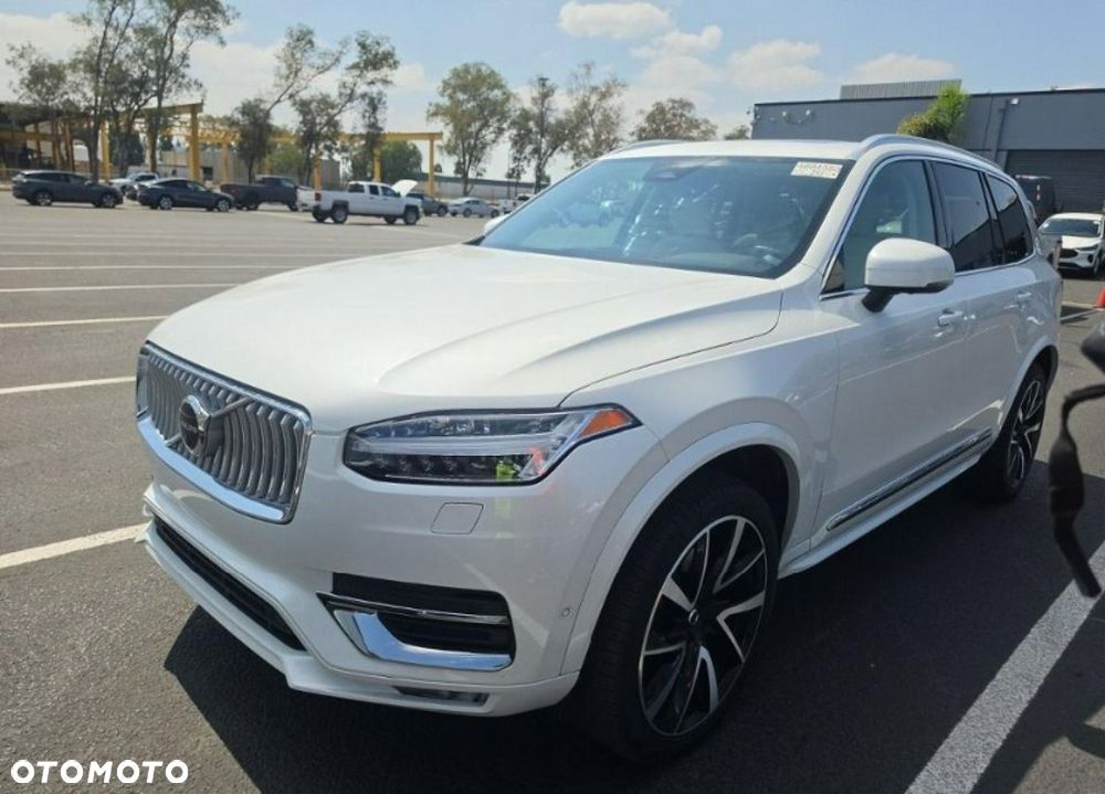 Volvo XC 90 - 1
