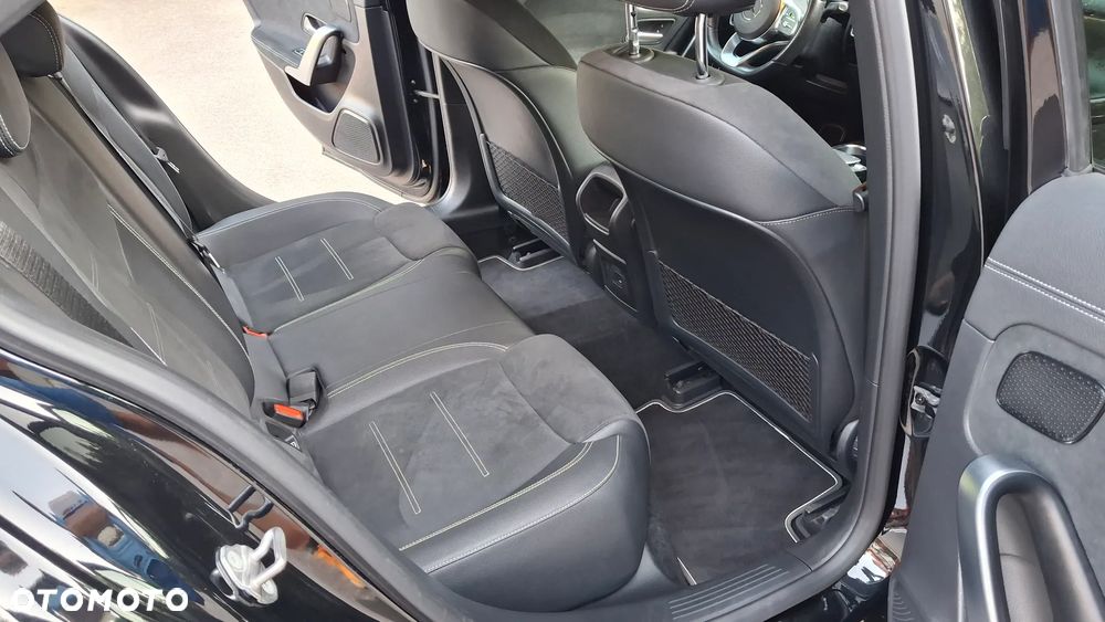 Mercedes-Benz Klasa A 200 Edycja specjalna 7G-DCT - 22