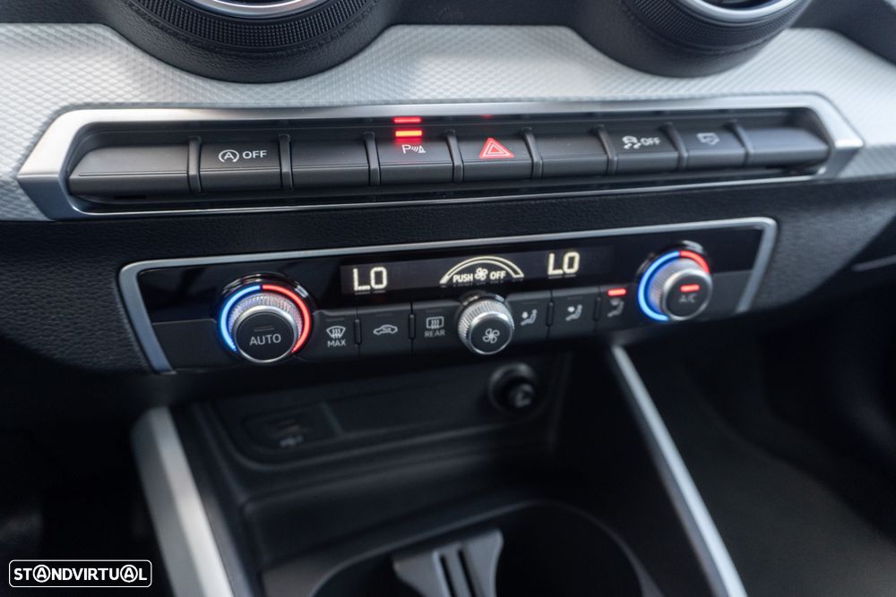 Audi Q2 30 TFSI Design S tronic - 21