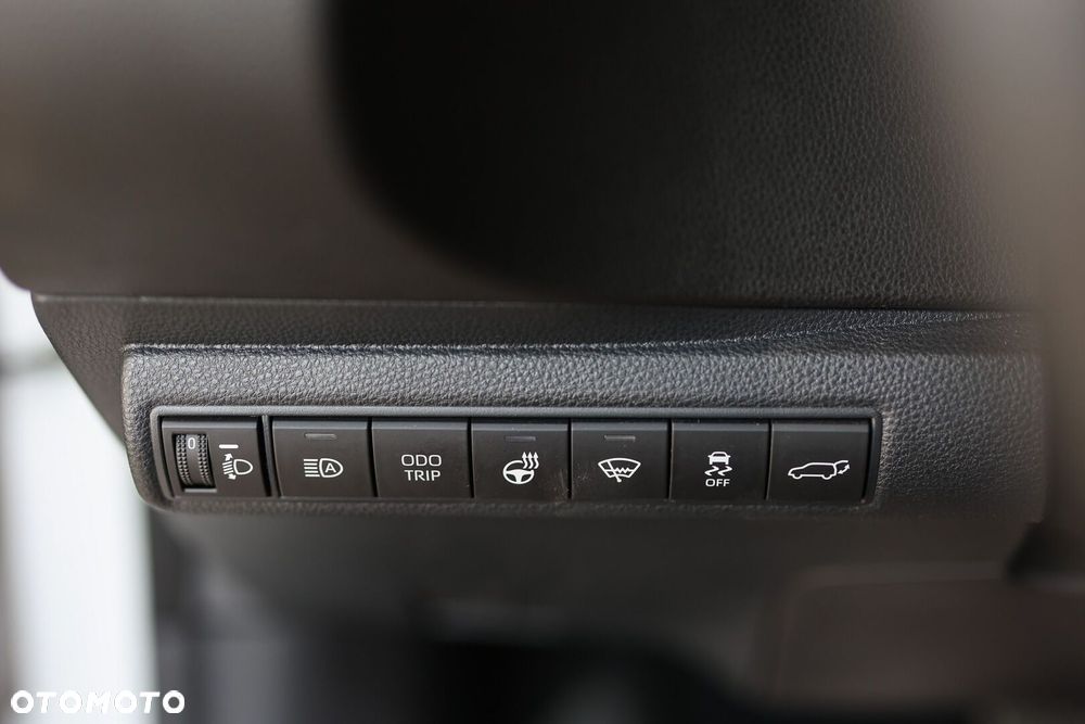 Toyota Corolla 2.0 Hybrid GR Sport Dynamic - 29