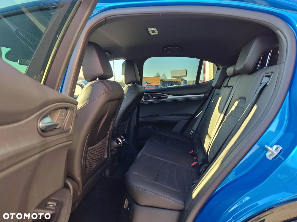 Alfa Romeo Stelvio 2.0 Turbo Veloce Q4 - 10