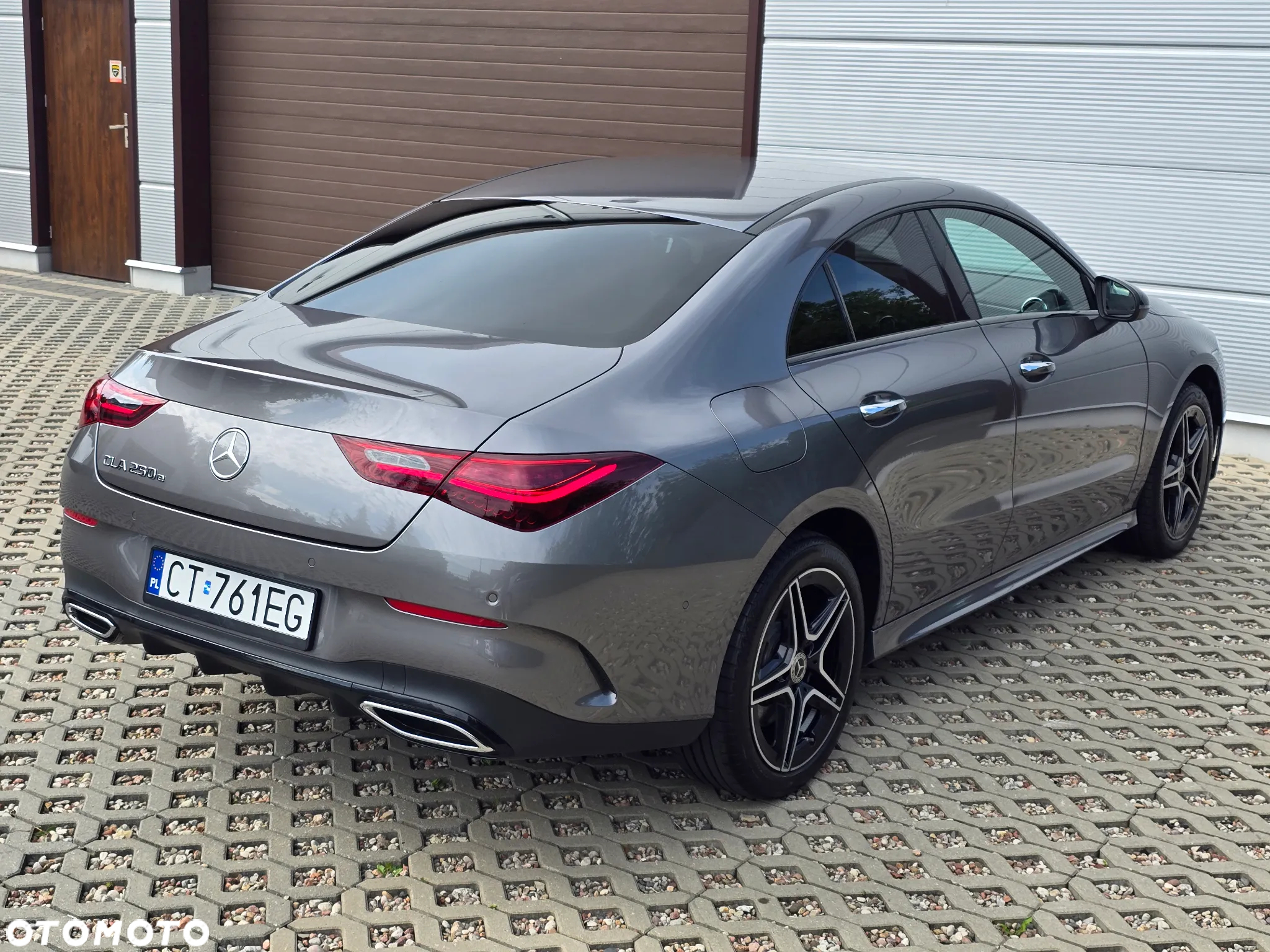 Mercedes-Benz CLA 250 e 8G-DCT AMG Line Advanced Plus - 5