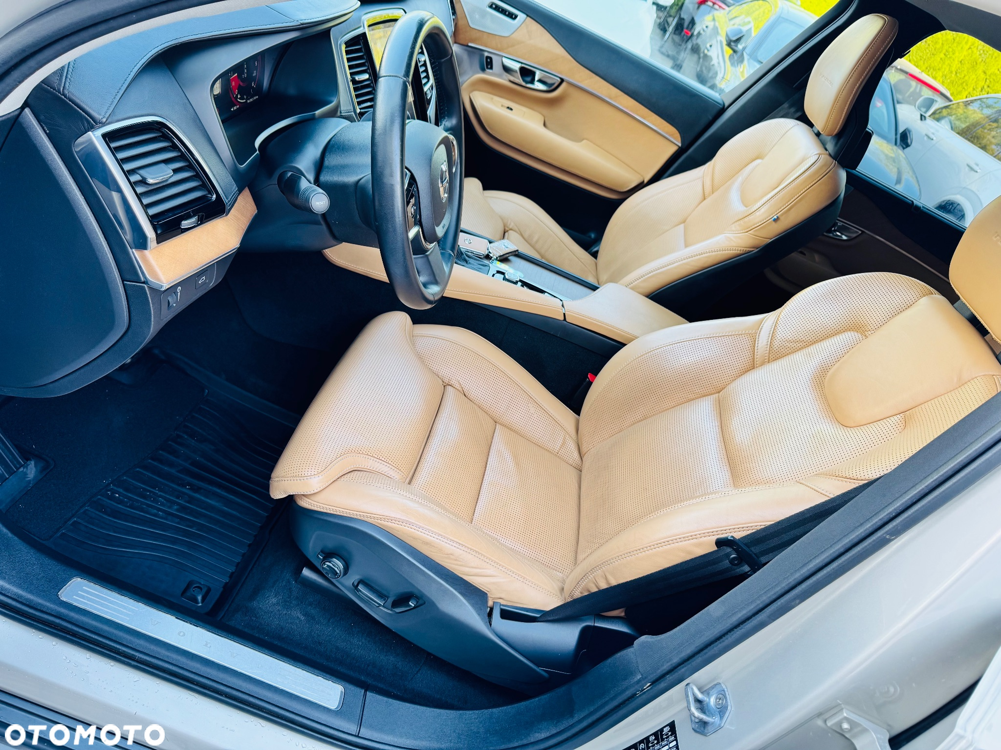 Volvo XC 90 D5 SCR AWD Inscription 7os - 15
