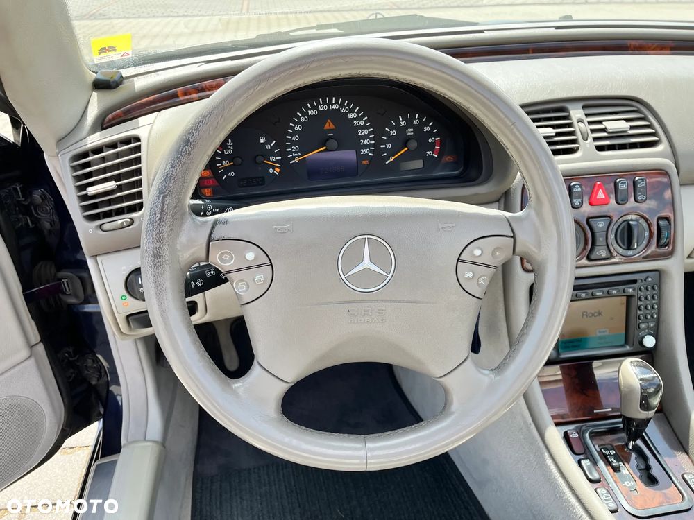 Mercedes-Benz CLK - 13