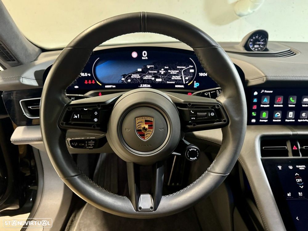 Porsche Taycan Turbo - 30