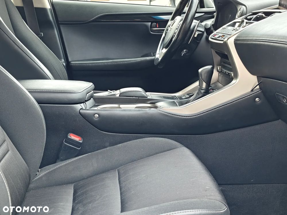 Lexus NX 300 Elegance 2WD - 30