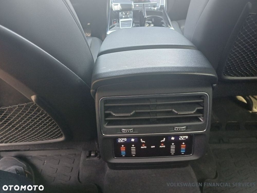 Audi Q8 - 10