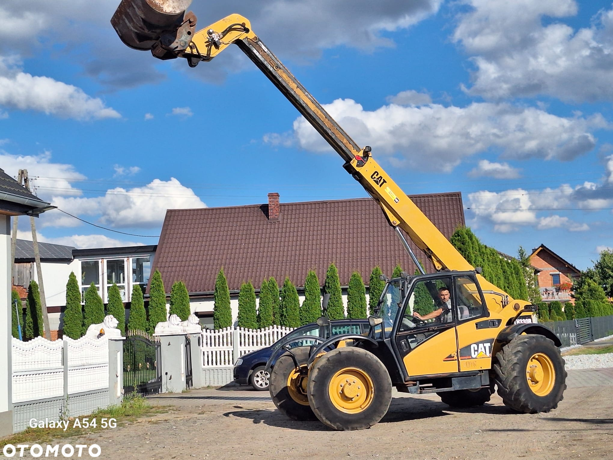 Caterpillar TH 330B - 5