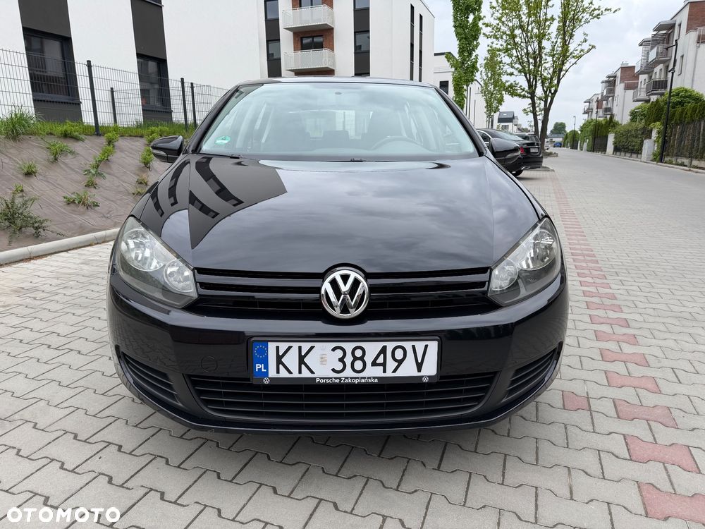 Volkswagen Golf - 8
