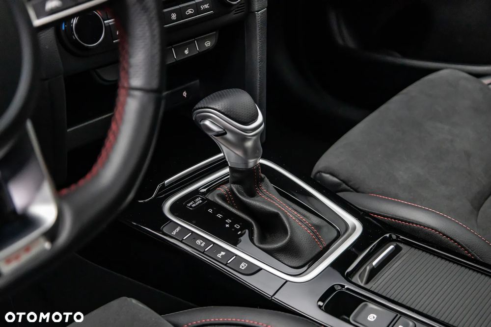 Kia ProCeed 1.6 T-GDI DCT7 OPF GT - 10
