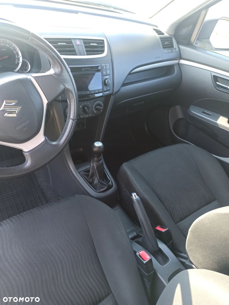 Suzuki Swift - 15