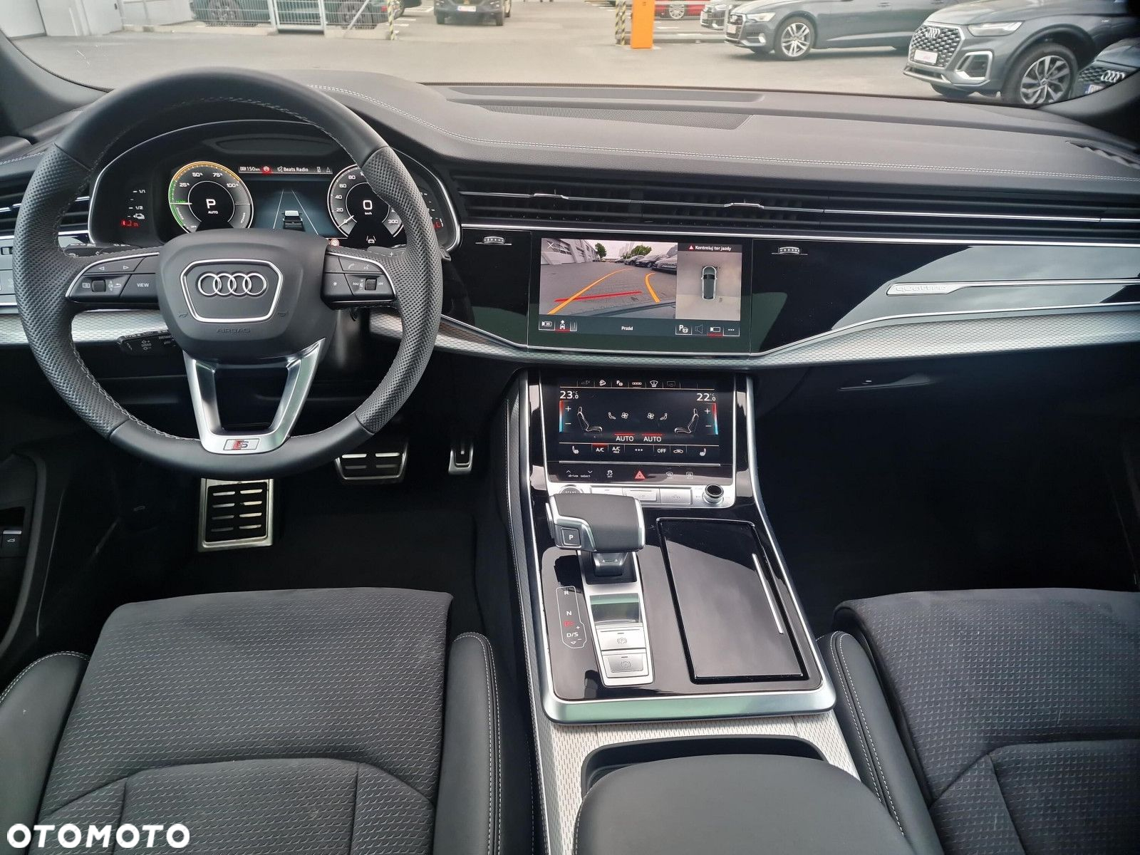 Audi Q8 - 10