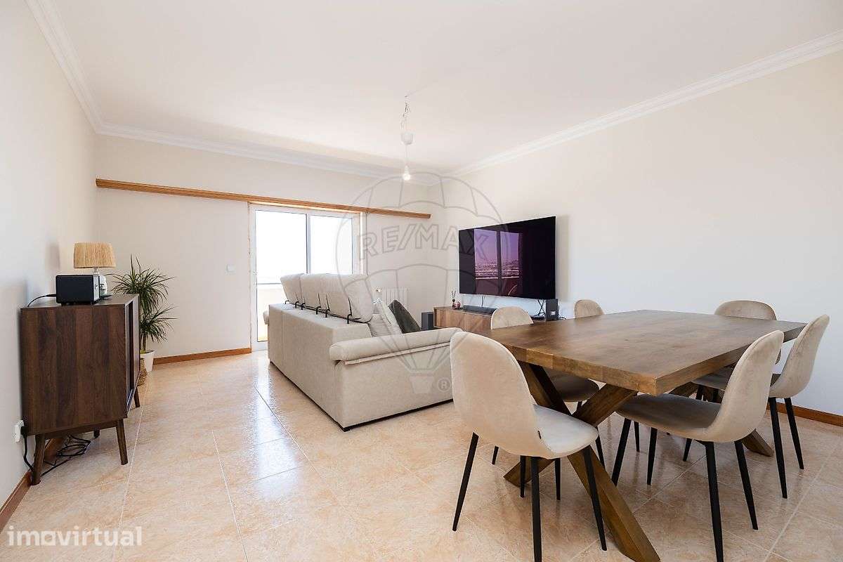 Apartamento T2 para arrendamento - Grande imagem: 2/18