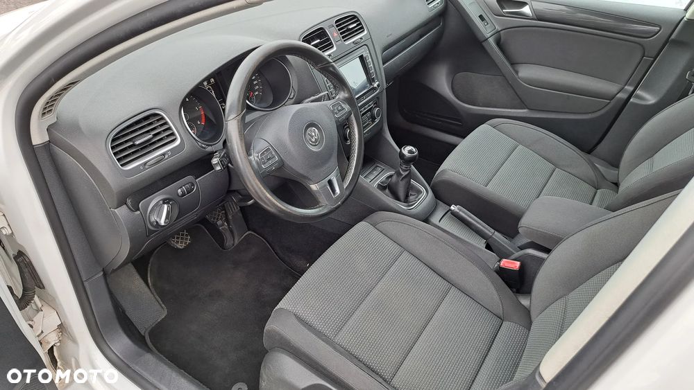 Volkswagen Golf 2.0 TDI DPF BlueMotion Technology Comfortline - 16